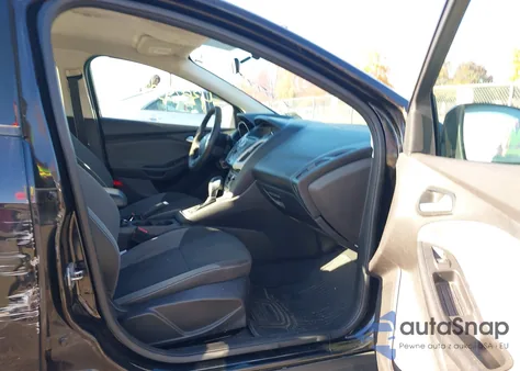 2014 Ford Focus Se z USA, uszkodzony, nr VIN 1FADP3F25EL257402